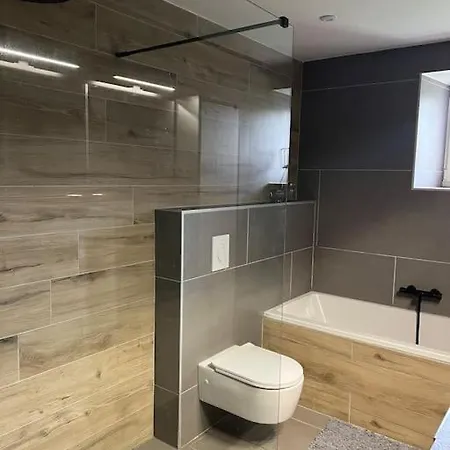 Sauna Et En Rez-de-jardin Au Pied De La Montagne Apartmán *