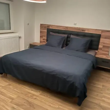 Sauna Et En Rez-de-jardin Au Pied De La Montagne Apartmán *