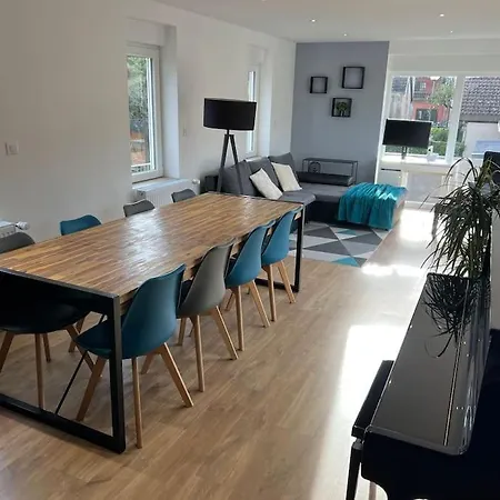 Sauna Et En Rez-de-jardin Au Pied De La Montagne Apartmán *
