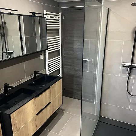 Apartmán Sauna Et En Rez-de-jardin Au Pied De La Montagne